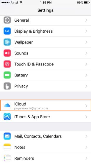 Cómo combinar contactos duplicados en el iPhone con iCloud