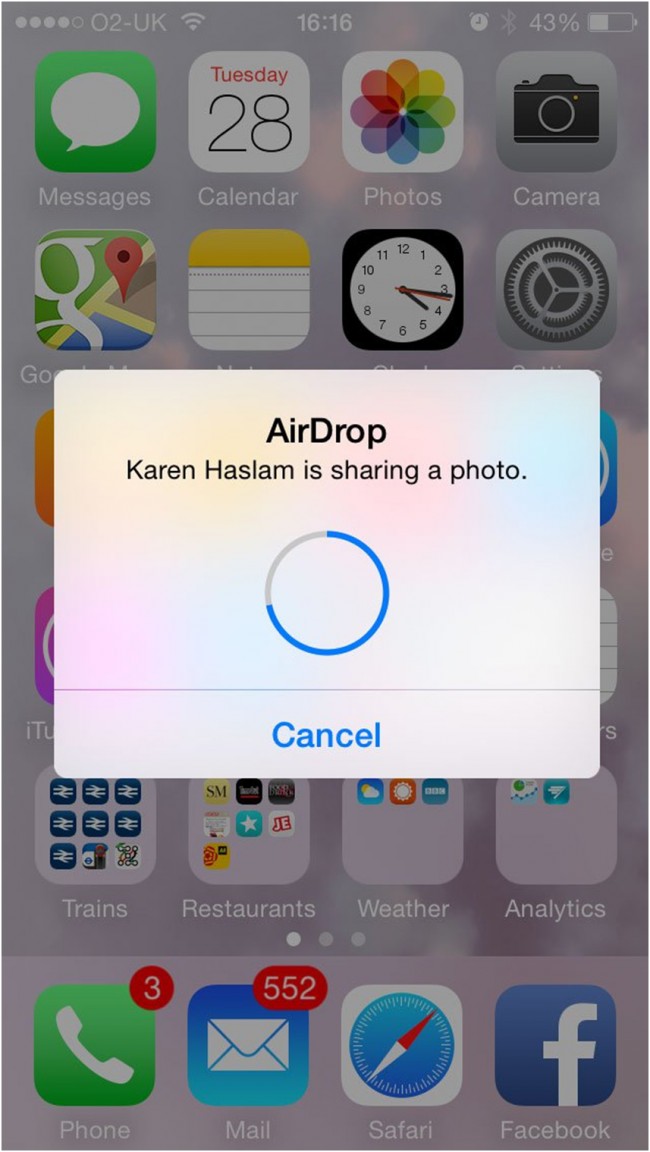 how to share airdrop from iphone to macbook